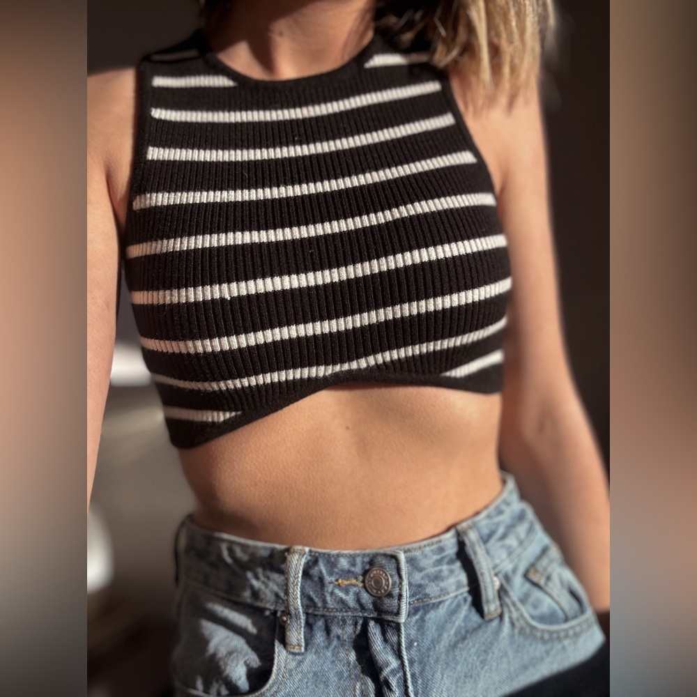 Black and White Striped Ribbed Crop Top